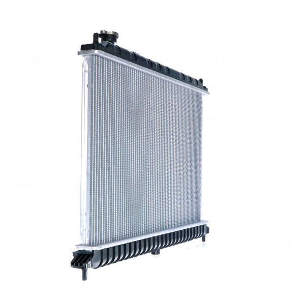 Radiator 33 mm 33 / Plastic Aluminium 368 x 648 x 16 mm Manual/Auto 1.4L/1.6L L G4EE/G4ED Aftermarket Suits Kia Rio JB 2005 to 2011