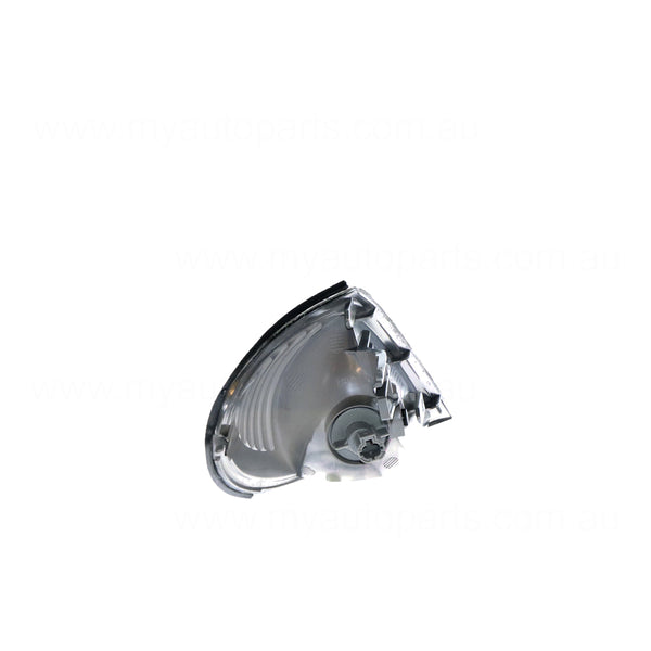 Front Park / Indicator Lamp Passenger Side Certified Suits Nissan Pulsar N16 2000 to 2006