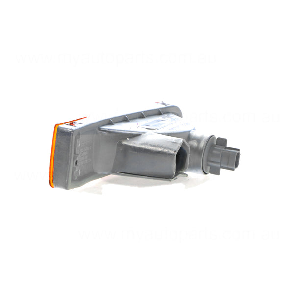 Front Bar Park / Indicator Lamp Drivers Side Aftermarket Suits Toyota 4 Runner / Surf LN130R/RN130R/YN130R/VZN130R 1991 to 1997