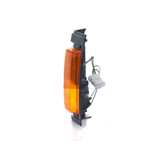 Front Park / Indicator Lamp Passenger Side Certified Suits Nissan Navara D21 1986 to 1992