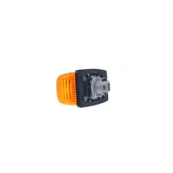 Marker Lamp R/L OEM suits Hino 300