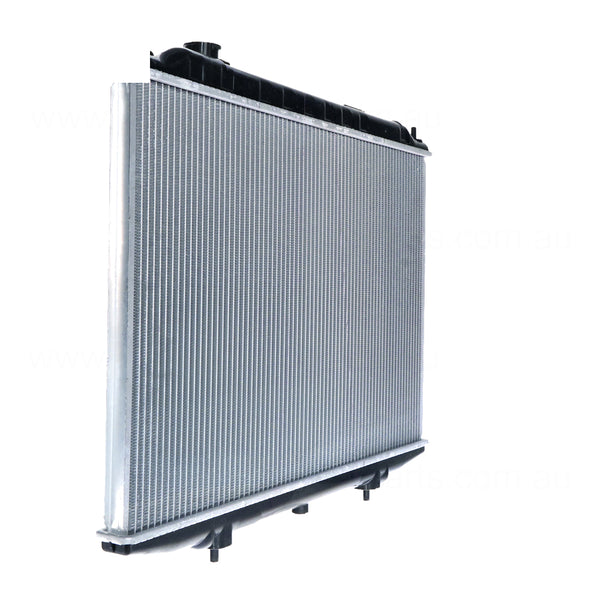 Radiator 35 mm 35 / Plastic Aluminium 450 x 688 x 26 mm Automatic 2.5 L YD25 Aftermarket Suits Nissan Navara D22 2001 to 2015