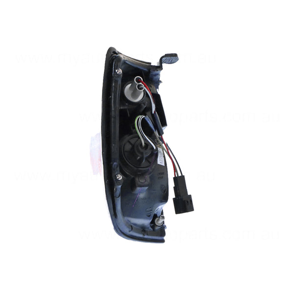 Front Park / Indicator Lamp Passenger Side Certified Suits Nissan Navara D22 1997 to 2001