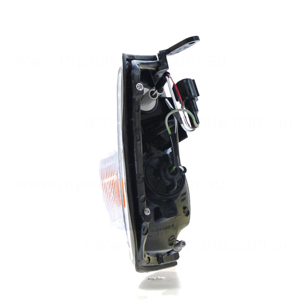 Front Park / Indicator Lamp Passenger Side Certified Suits Nissan Navara D22 1997 to 2001