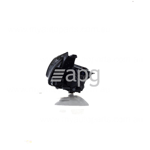 Kia Stonic OEM Head Lamp Passenger Side 10/2020 to / - 92101H8430