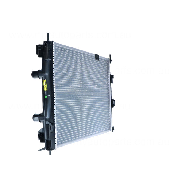 Radiator 35 / 35 mm Plastic Aluminium 590 x 428 x 26 mm Manual/Auto 2.0L L MR20 Aftermarket Suits Nissan Dualis J10 2007 to 2009