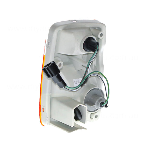 Front Park / Indicator Lamp Drivers Side Aftermarket suits