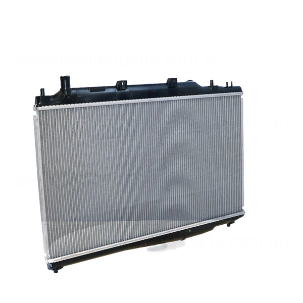 Radiator 32 / 32 mm Plastic Aluminium 375 x 680 x 16 mm CVT 5 mm Fin 1.8 L R18ZF OEM suits Honda HR-V RU