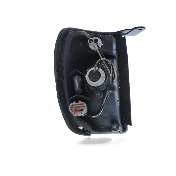 Front Park / Indicator Lamp Passenger Side OEM Suits Nissan Pathfinder R50 1998 to 2005