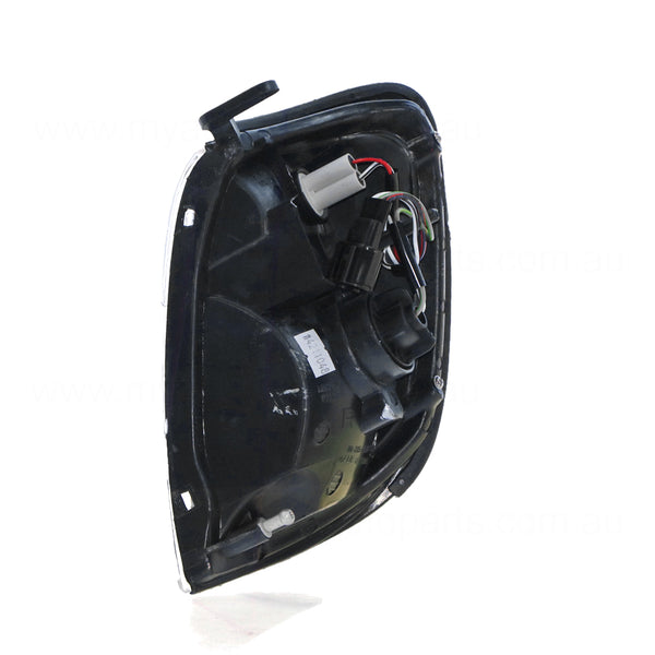 Front Park / Indicator Lamp Drivers Side Certified Suits Nissan Navara D22 1997 to 2001