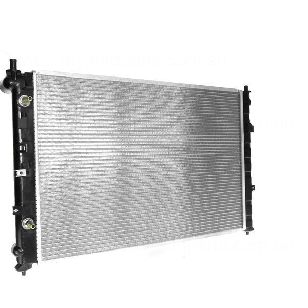Radiator 32 / 38 mm Plastic Aluminium 690 x 458 x 26 mm Manual/Auto 2.5 3.0 L GY AJ Aftermarket Suits Mazda MPV LW 1999 to 2006