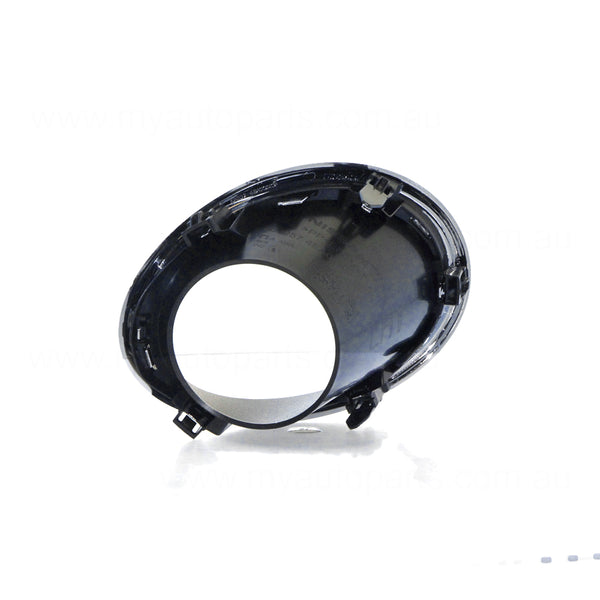 Front Bar Grille With Fog Light Mount Passenger Side OEM Suits Nissan Qashqai Ti J11 6/2014 to 9/2017
