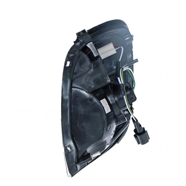 Front Park / Indicator Lamp Drivers Side Certified Suits Nissan Navara D22 1997 to 2001