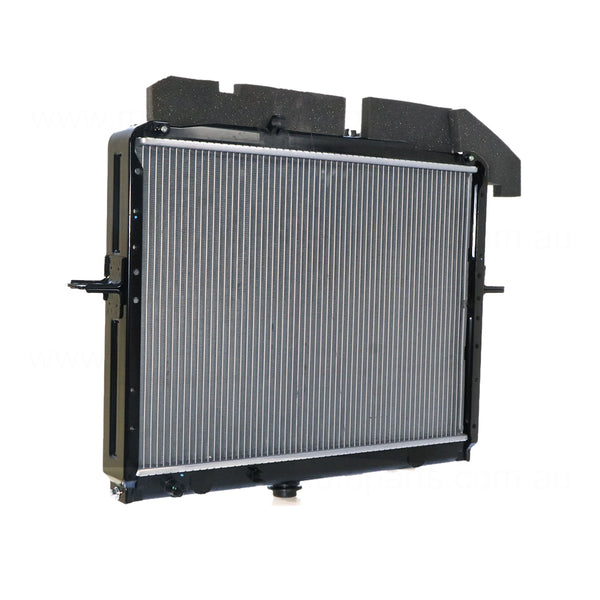 Radiator 35 / 35 mm Plastic Aluminium 420 x 582 x 26 mm Manual 8 mm Fin 2.9L L J3 Suits Kia K2700 / 2900 PU/PU3 2005 to 2008