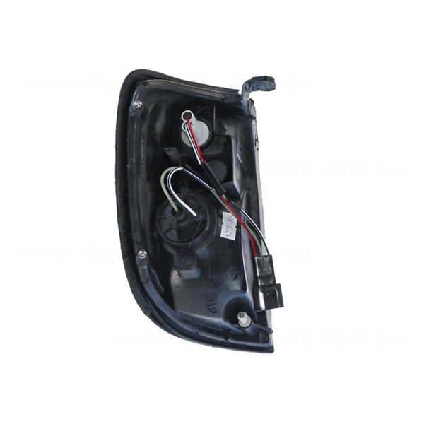 Front Park / Indicator Lamp Passenger Side Certified Suits Nissan Navara D22 1997 to 2001
