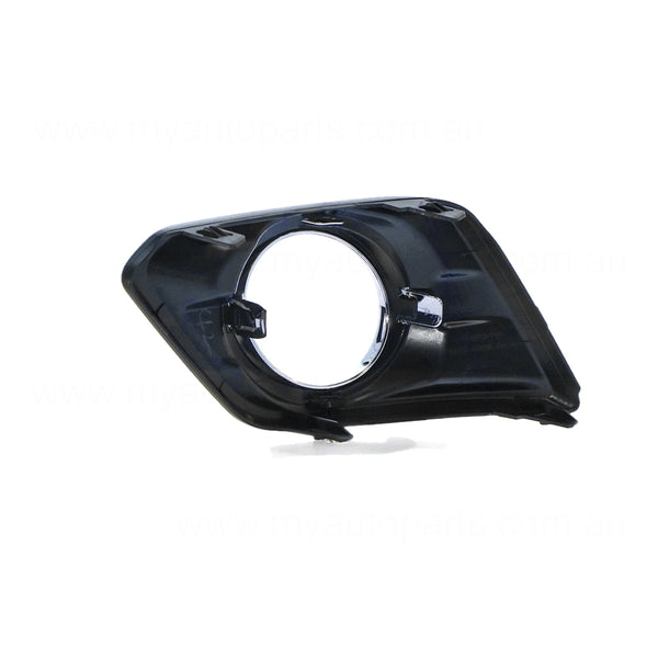 Front Bar Grille With Fog Light Mount Drivers Side OEM suits Nissan X-Trail T32 3/2014 to 2/2017