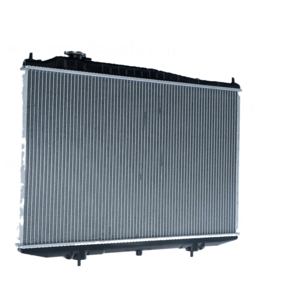Radiator 35 / 35 mm Plastic Aluminium 450 x 688 x 26 mm Manual 2.7L&3.2L L TD27/QD32 Aftermarket Suits Nissan Navara D22 1997 to 2001