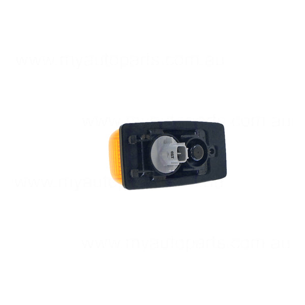 Marker Lamp R/L OEM suits Hino 300