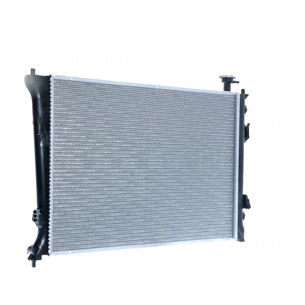 Radiator 33 / 33 mm Plastic Aluminium 600 x 438 x 16 mm Manual/Auto 2.0L L G4KD8H Aftermarket Suits Kia Cerato TD 2009 to 2013