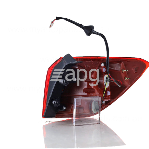 Kia Rio Certified Aftermarket Tail Lamp Passenger Side 01/2017 to 12/2022 - 92401H8000