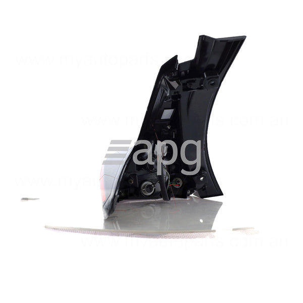 Nissan Leaf OEM Tail Lamp Drivers Side 04/2019 to 08/2022 - 265505SH1A