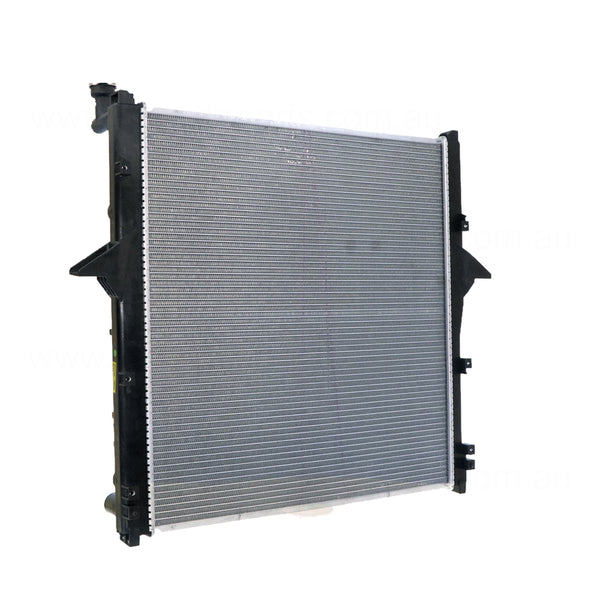 Radiator Aftermarket Suits Kia Sorento BL 2003 to 2009 - 580 x 640 x 26 mm