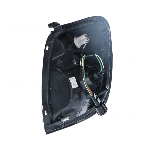 Front Park / Indicator Lamp Drivers Side Certified Suits Nissan Navara D22 1997 to 2001