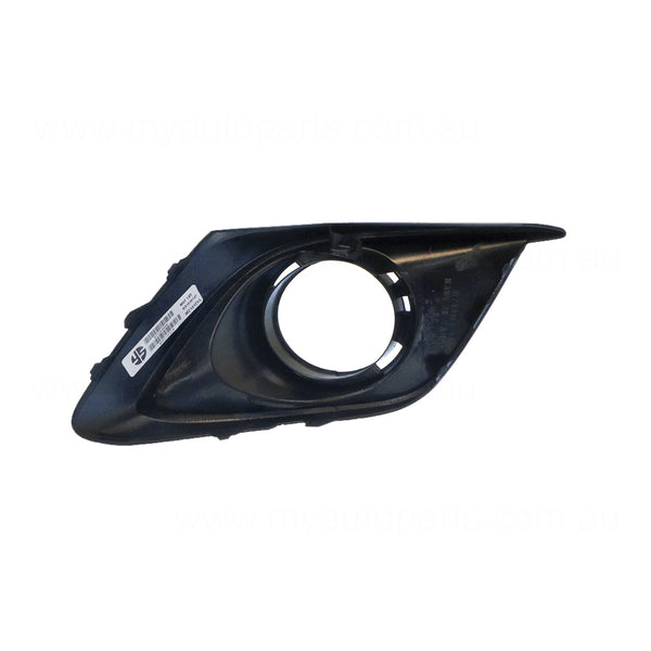 Black Front Bar Grille With Fog Light Mount Passenger Side Aftermarket suits Mazda 3 BM Hatch 2/2014 to 6/2016