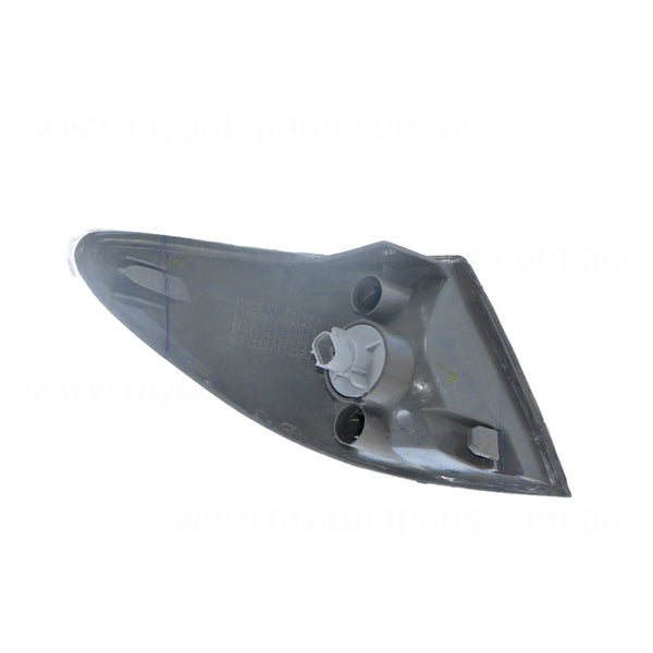 Front Park / Indicator Lamp Passenger Side Certified Suits Mazda Premacy CP 2001 to 2003