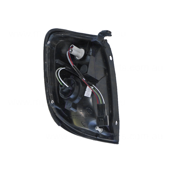 Front Park / Indicator Lamp Passenger Side Certified Suits Nissan Navara D22 1997 to 2001