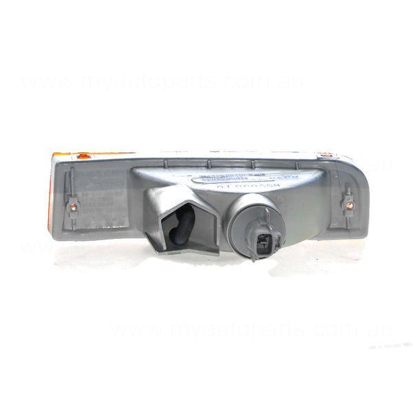 Front Bar Park / Indicator Lamp Drivers Side Aftermarket Suits Toyota 4 Runner / Surf LN130R/RN130R/YN130R/VZN130R 1991 to 1997