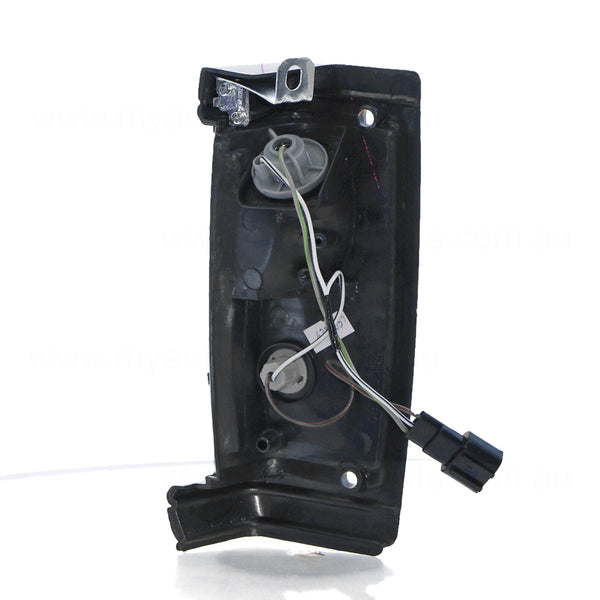 Front Park / Indicator Lamp Passenger Side Aftermarket Suits Nissan Navara D21 1986 to 1992