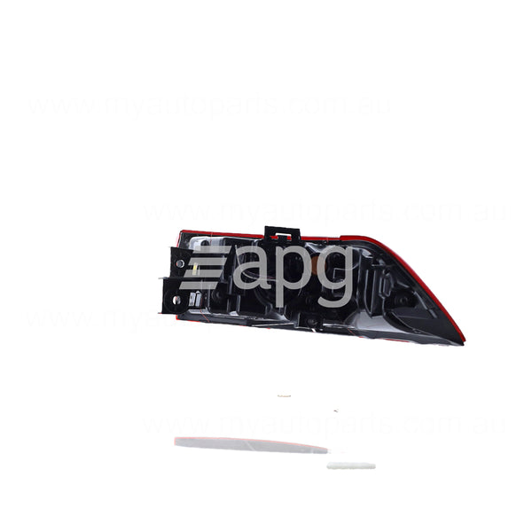 Kia Carnival OEM Tail Lamp Passenger Side 09/2020 to 04/2023 - 92401R0100