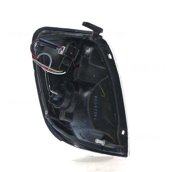 Front Park / Indicator Lamp Passenger Side Certified Suits Nissan Navara D22 1997 to 2001