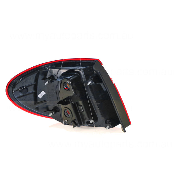 Tail Lamp Drivers Side Certified Suits Nissan Pulsar N16 Sedan 5/2000 To 6/2003