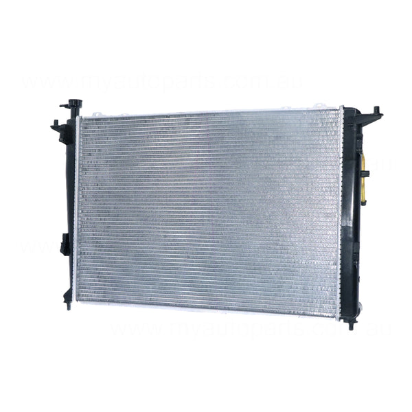 Radiator 35 / 35 mm Plastic Aluminium 670 x 485 x 16 mm Automatic 2.4L 3.5L L G4KE D6DC Aftermarket Suits Kia Sorento XM 2009 to 2012