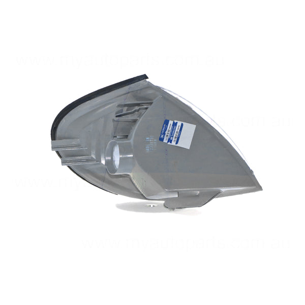 Front Park / Indicator Lamp Passenger Side Certified Suits Nissan Pulsar N16 2000 to 2006