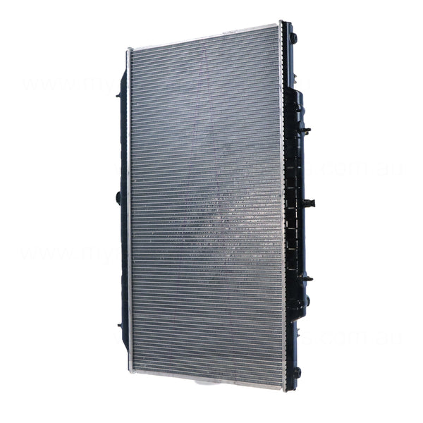 Radiator 35 / 35 mm Plastic Aluminium 450 x 908 x 36 mm Automatic 4.5L L TB45E Aftermarket Suits Nissan Patrol GU/Y61 1997 to 2016