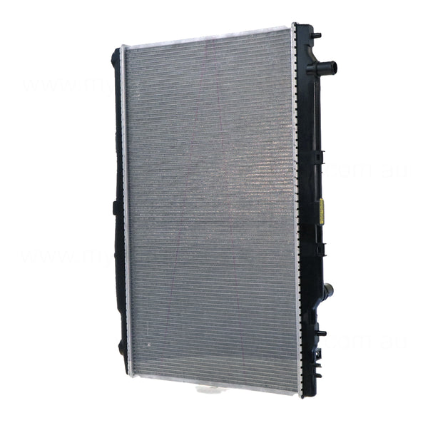 Radiator 32 / 32 mm Plastic Aluminium 375 x 673 x 16 mm CVT 1.8 L R18ZF Aftermarket suits Honda HR-V RU