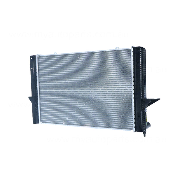 Radiator Aftermarket suits Volvo