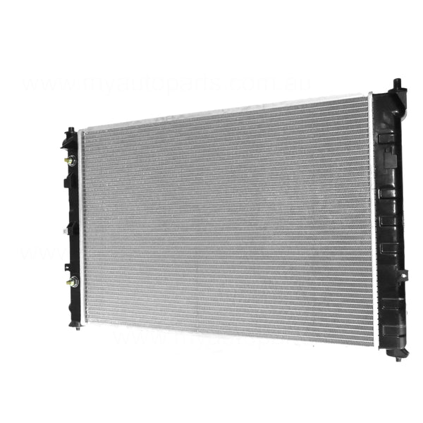 Radiator 32 / 38 mm Plastic Aluminium 690 x 458 x 26 mm Manual/Auto 2.5 3.0 L GY AJ Aftermarket Suits Mazda MPV LW 1999 to 2006