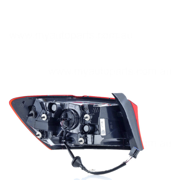 Kia Cerato OEM Tail Lamp Drivers Side 04/2021 to / - 92402M6600