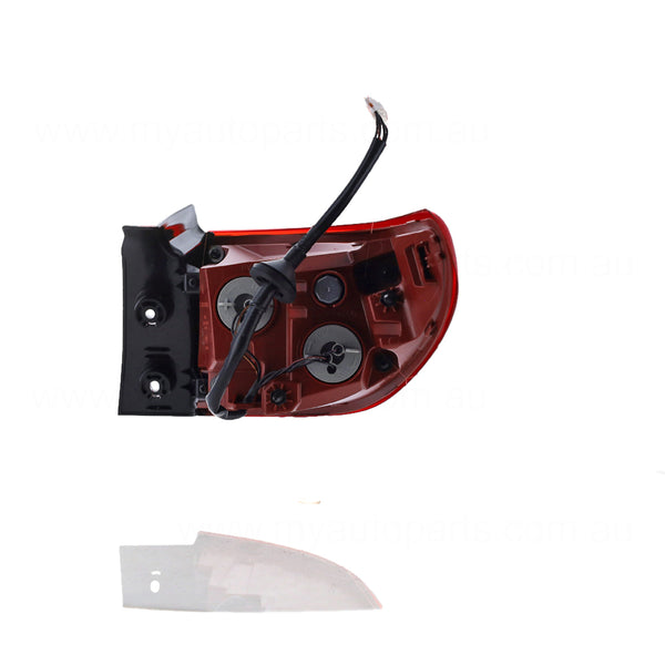 Kia Stonic OEM Tail Lamp Passenger Side 10/2020 to / - 92401H8400
