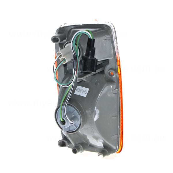 Front Park / Indicator Lamp Passenger Side Aftermarket suits