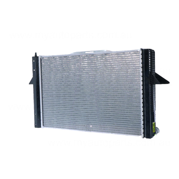 Radiator Aftermarket suits Volvo