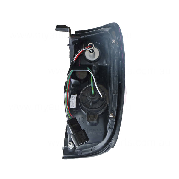 Front Park / Indicator Lamp Drivers Side Certified Suits Nissan Navara D22 1997 to 2001