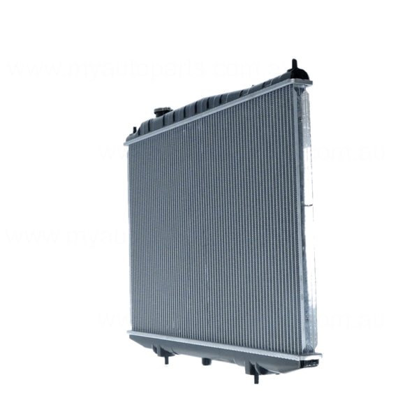 Radiator 35 / 35 mm Plastic Aluminium 450 x 688 x 26 mm Manual 2.7L&3.2L L TD27/QD32 Aftermarket Suits Nissan Navara D22 1997 to 2001