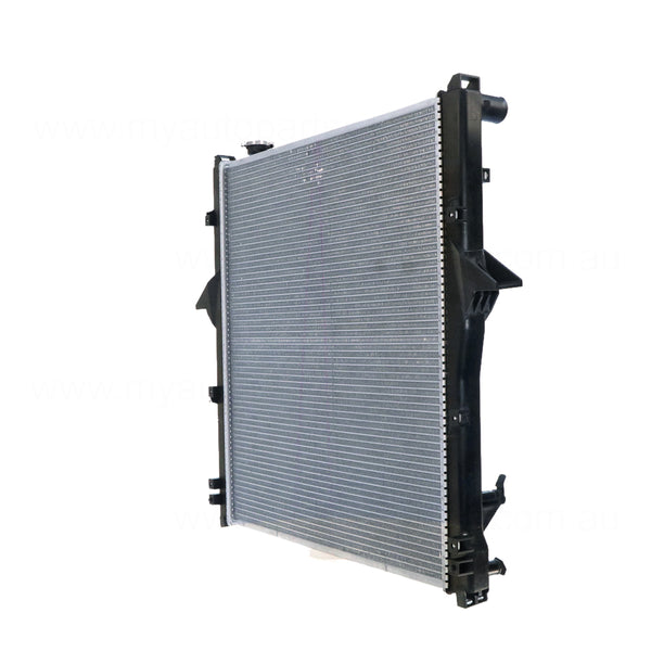 Radiator Aftermarket Suits Kia Sorento BL 2003 to 2009 - 580 x 640 x 26 mm