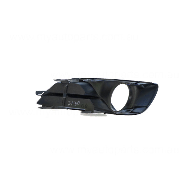 Front Bar Grille With Fog Light Mount Passenger Side OEM Suits Nissan Pulsar B17 2012 to 2017