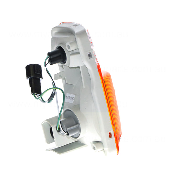 Front Park / Indicator Lamp Drivers Side Aftermarket suits